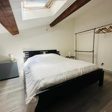 Appartement T3 climatisé proche centre-ville NARBONNE Appartamento